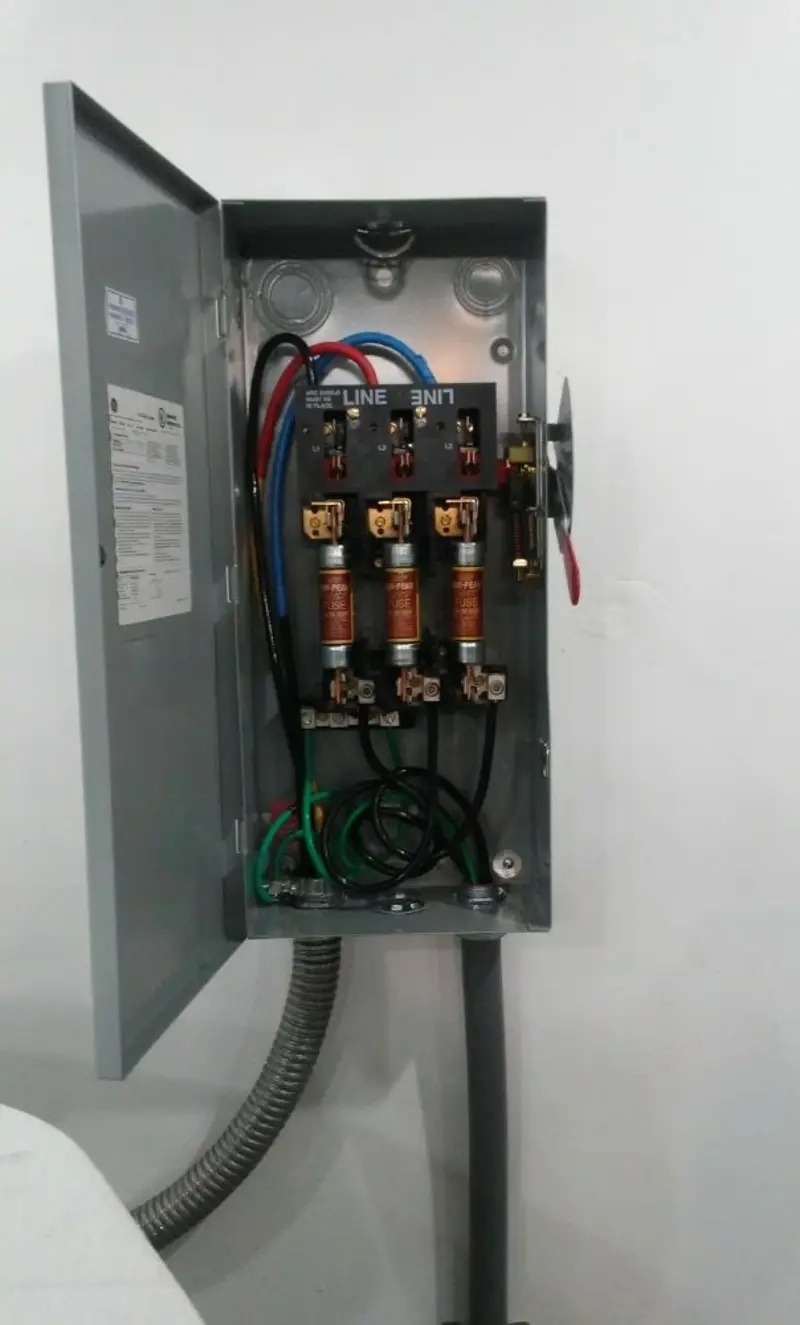 Three-phase disconnect switch installed for Electrical Wiring & Rewiring in Ladson